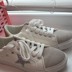 Stylish Kids White and sliver sparkle Sneakers
